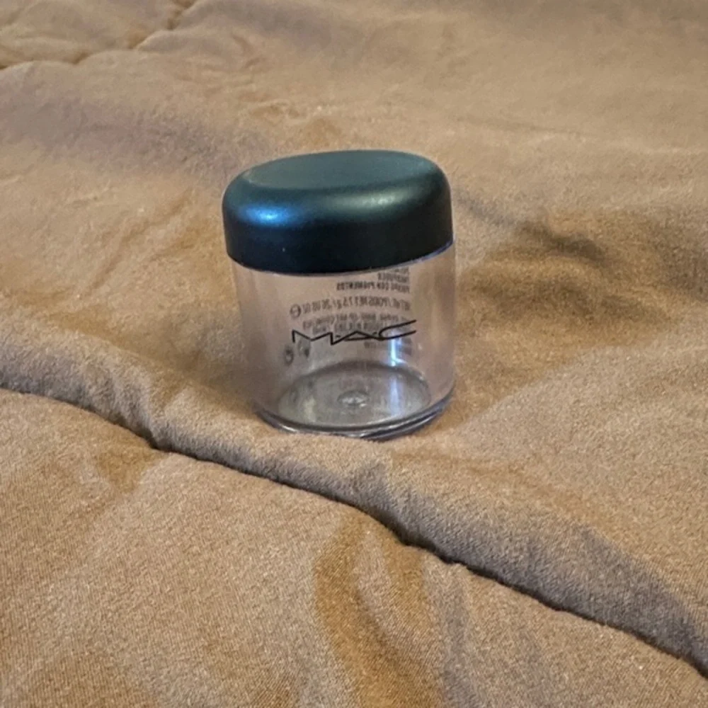 MAC Empty Clear Cosmetic Jar 7.5 gram with Black Lid